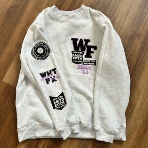 White Fox limited edition crewneck s/m like new